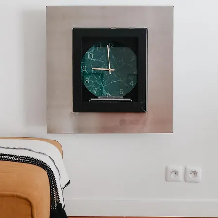 Bm -lumineux Et Pratique Pied A Terre Quartier Sebastopol アパート